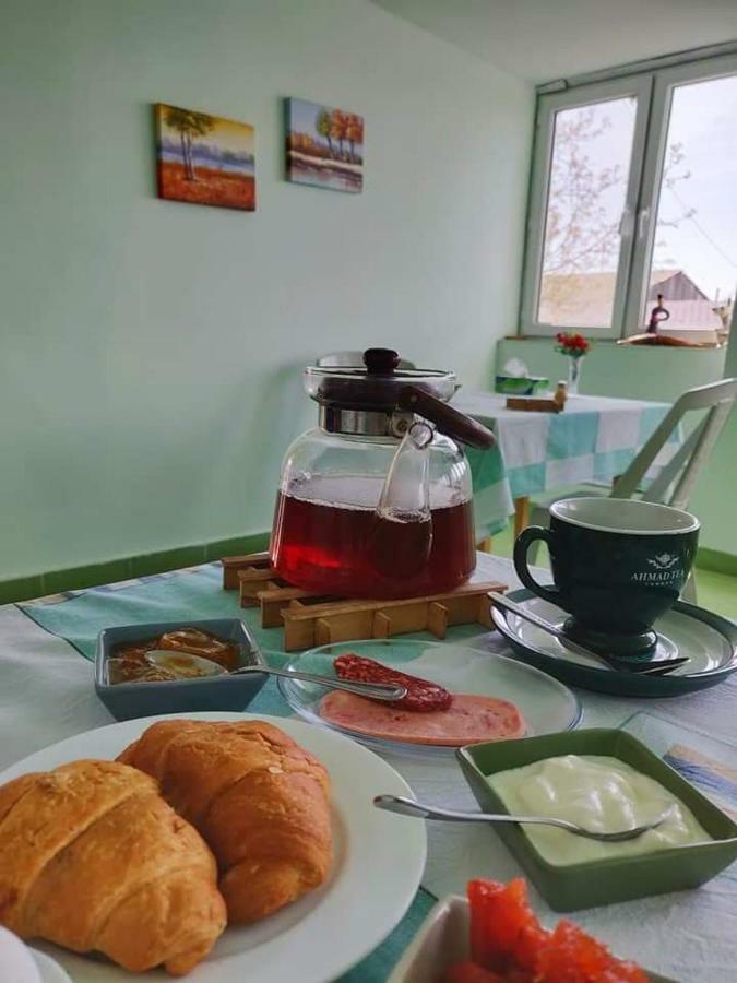 Kesabella Touristic House Acomodação com café da manhã Erevan Exterior foto